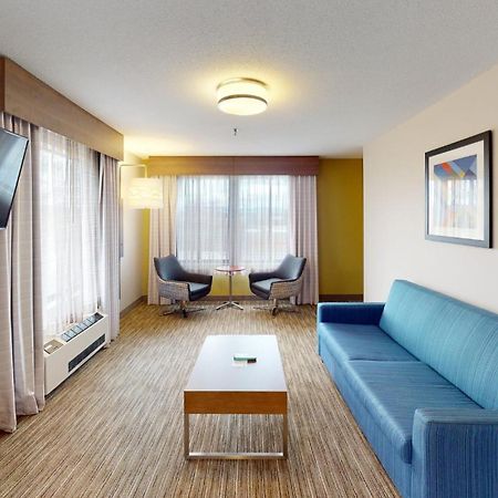 Holiday Inn Express South Burlington By Ihg Екстериор снимка