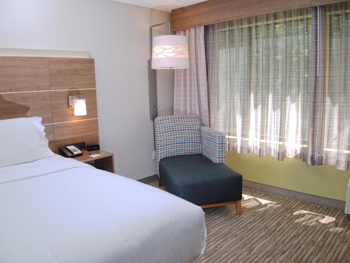 Holiday Inn Express South Burlington By Ihg Екстериор снимка