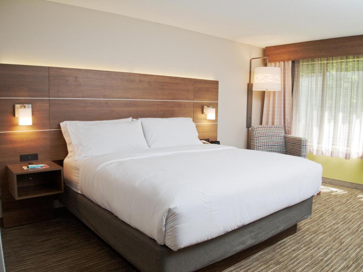 Holiday Inn Express South Burlington By Ihg Екстериор снимка