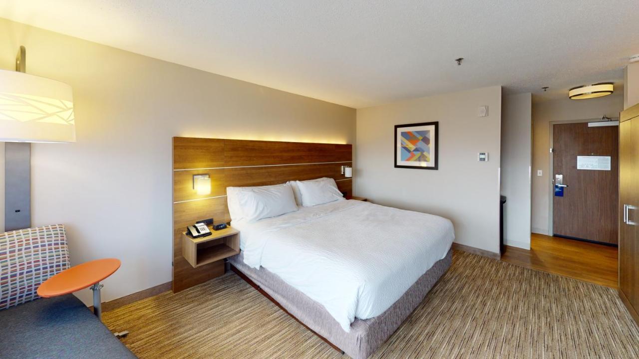 Holiday Inn Express South Burlington By Ihg Екстериор снимка