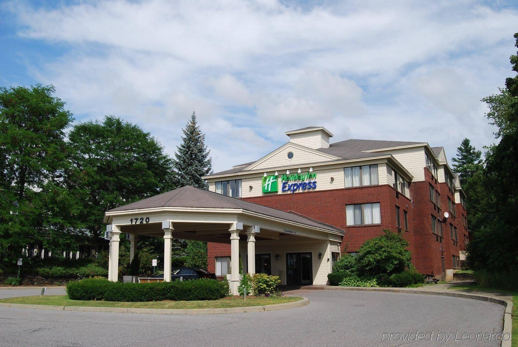 Holiday Inn Express South Burlington By Ihg Екстериор снимка